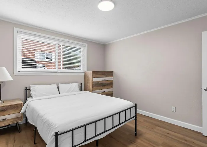 Apartamento Newly Renovated Unit In Spfld #104
